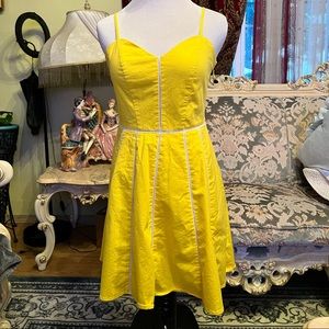 Bebe flare mini dress size 6..like new only used once..